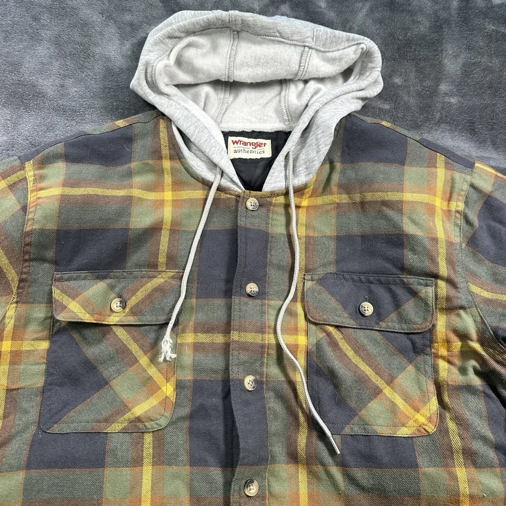 Wrangler Jacket Mens LARGE Red‎ Hooded Lined Flannel Shirt Shacket Side Pockets